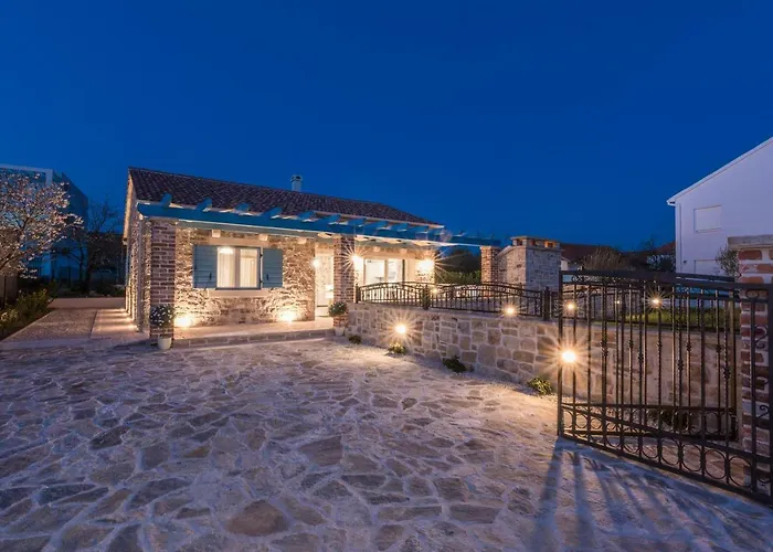 Delozija Villa